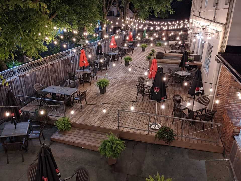 Collin's Brewhouse Restaurant in Dundas Ontario brought to you by